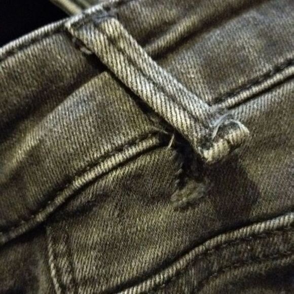 Zara Gray Beaded Cropped Distressed Jeans Raw Hem Tagged Sz 6 - Picture 7 of 9